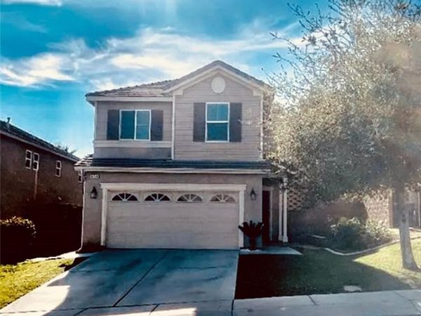5751 Autumnwood, Jurupa Valley, CA 92509
