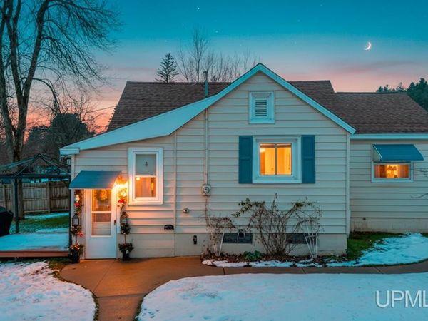 W4787 US2 Highway, Norway Twp, MI 49892