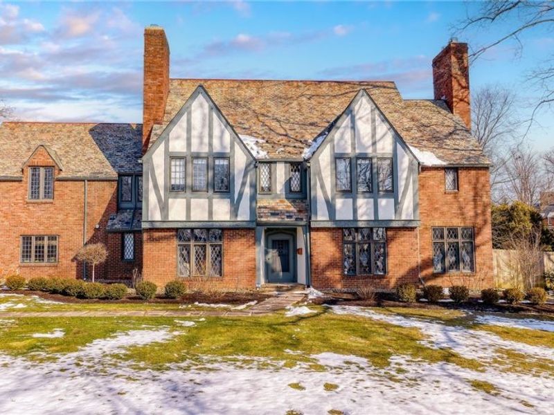 20789 Shaker Boulevard, Shaker Heights, OH 44122 Photo 1