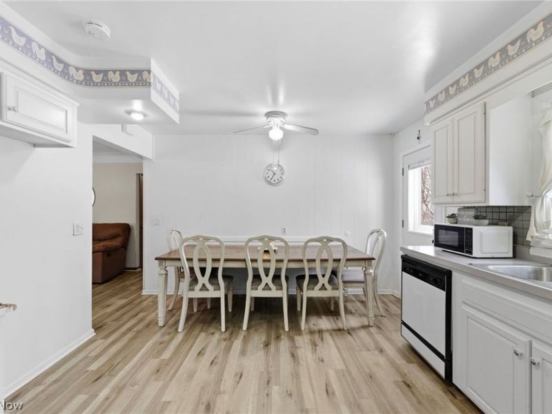 18158 Cook Avenue, Strongsville, OH 44136 Photo 10