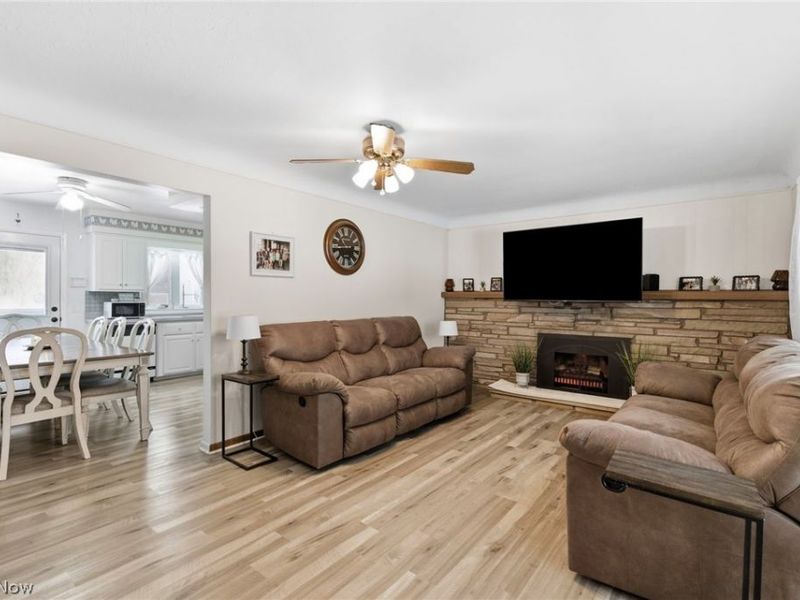 18158 Cook Avenue, Strongsville, OH 44136 Photo 4