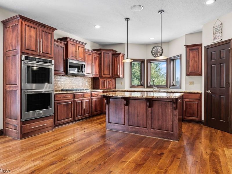 2333 Northgate Drive, Hinckley, OH 44233 Photo 10