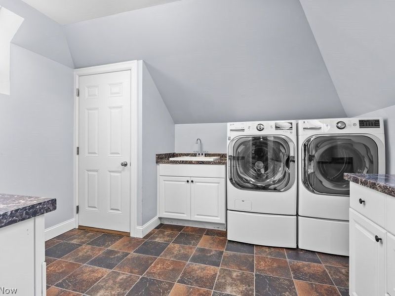 2333 Northgate Drive, Hinckley, OH 44233 Photo 19