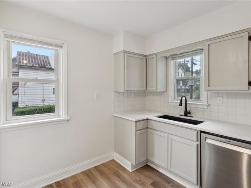 3971 E 71st Street, Cleveland, OH 44105 Photo 3