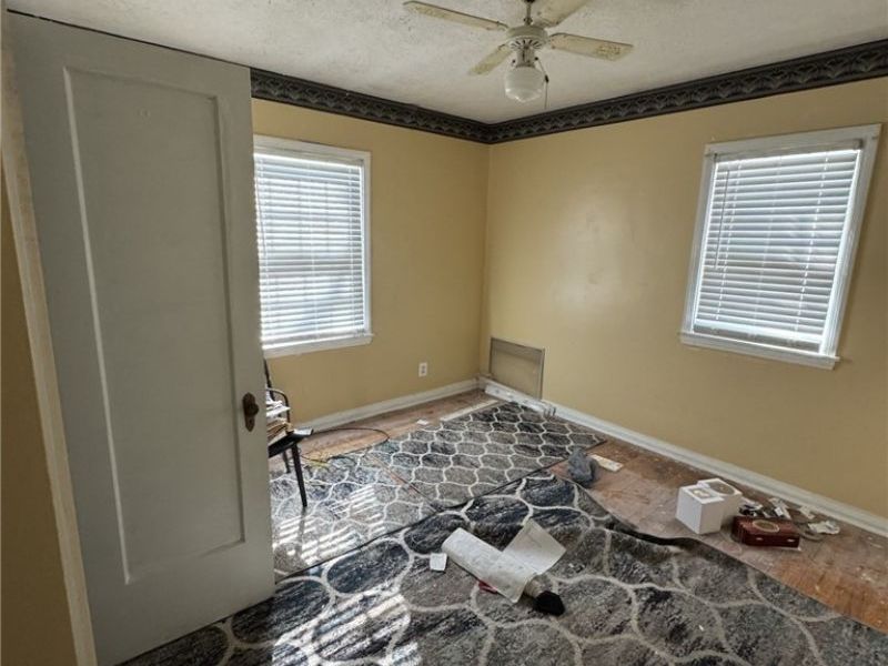 1423 Falls Avenue, Cuyahoga Falls, OH 44223 Photo 11