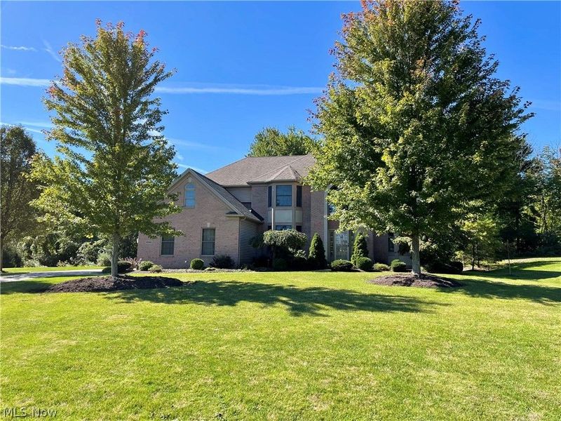 5558 Hollythorn Drive, Brecksville, OH 44141 Photo 1