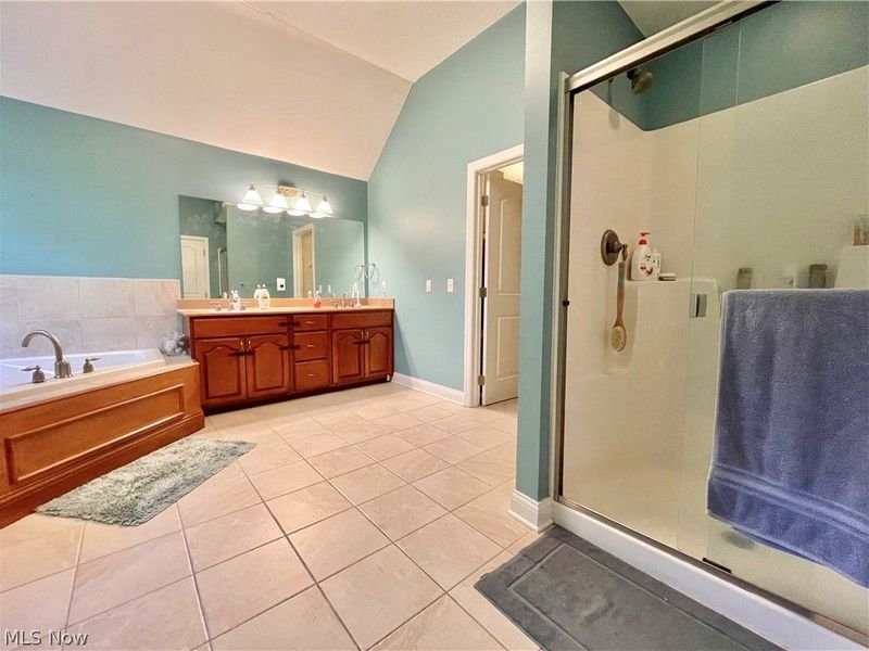 5558 Hollythorn Drive, Brecksville, OH 44141 Photo 14