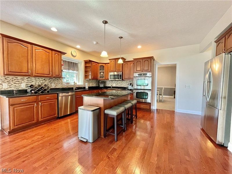 5558 Hollythorn Drive, Brecksville, OH 44141 Photo 7