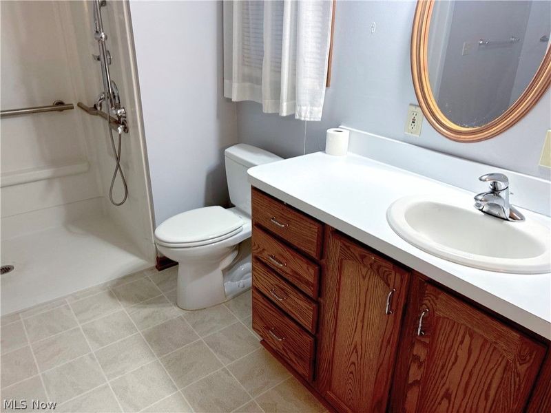 6328 Hastings Drive, North Olmsted, OH 44070 Photo 19