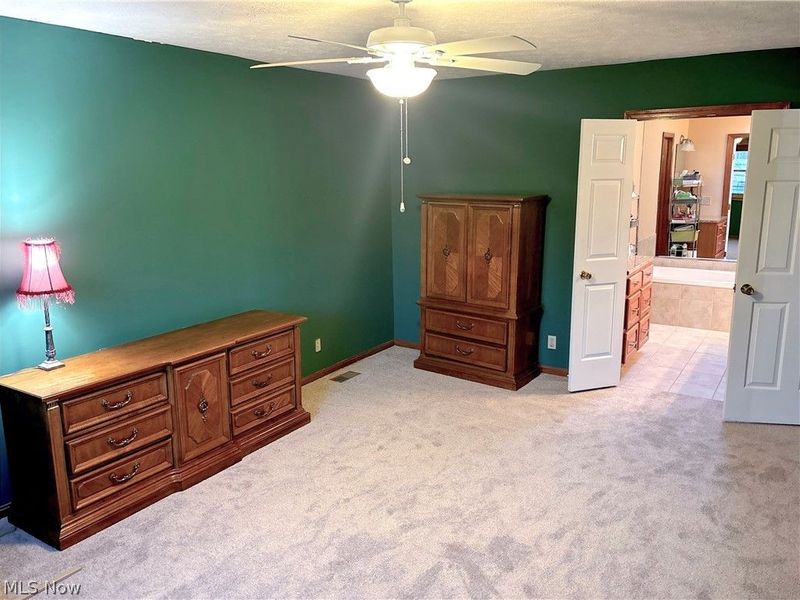 6328 Hastings Drive, North Olmsted, OH 44070 Photo 30