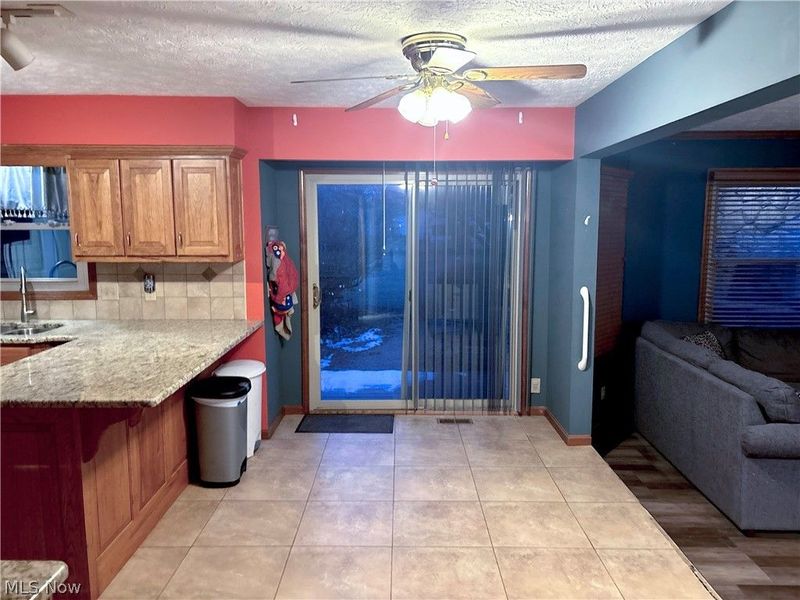 6328 Hastings Drive, North Olmsted, OH 44070 Photo 8