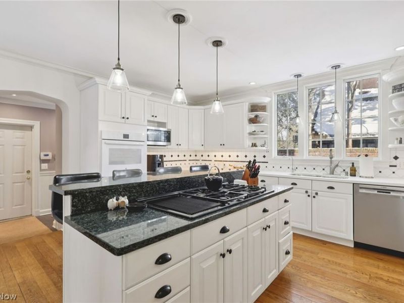 2506 Guilford Road, Cleveland Heights, OH 44118 Photo 13