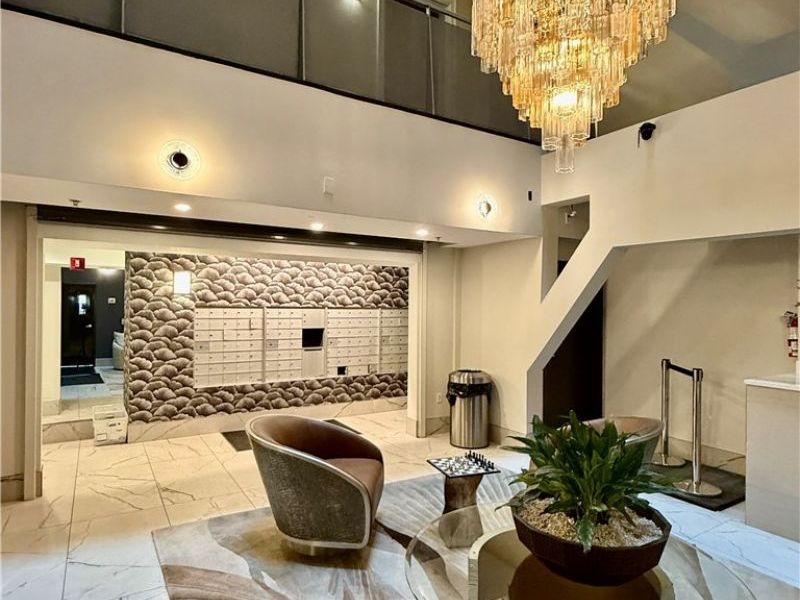 1237 Washington Avenue, Unit 402, Cleveland, OH 44113 Photo 3