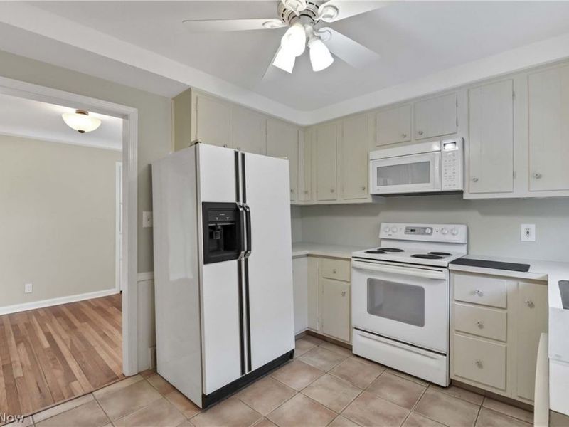 4892 West Park, Fairview Park, OH 44126 Photo 11