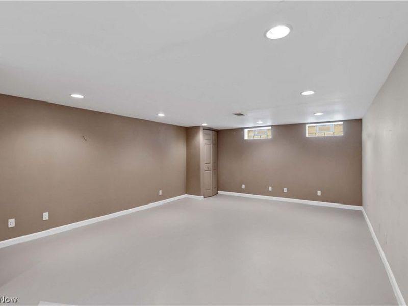 4892 West Park, Fairview Park, OH 44126 Photo 35