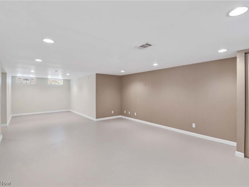 4892 West Park, Fairview Park, OH 44126 Photo 37