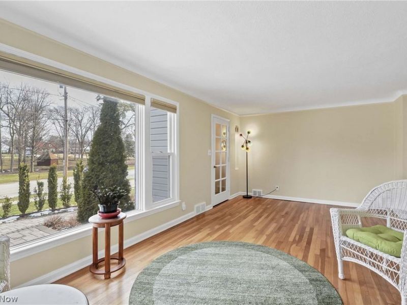 4892 West Park, Fairview Park, OH 44126 Photo 5