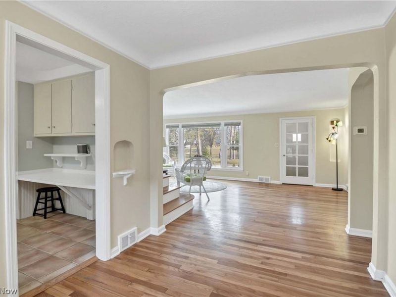 4892 West Park, Fairview Park, OH 44126 Photo 8