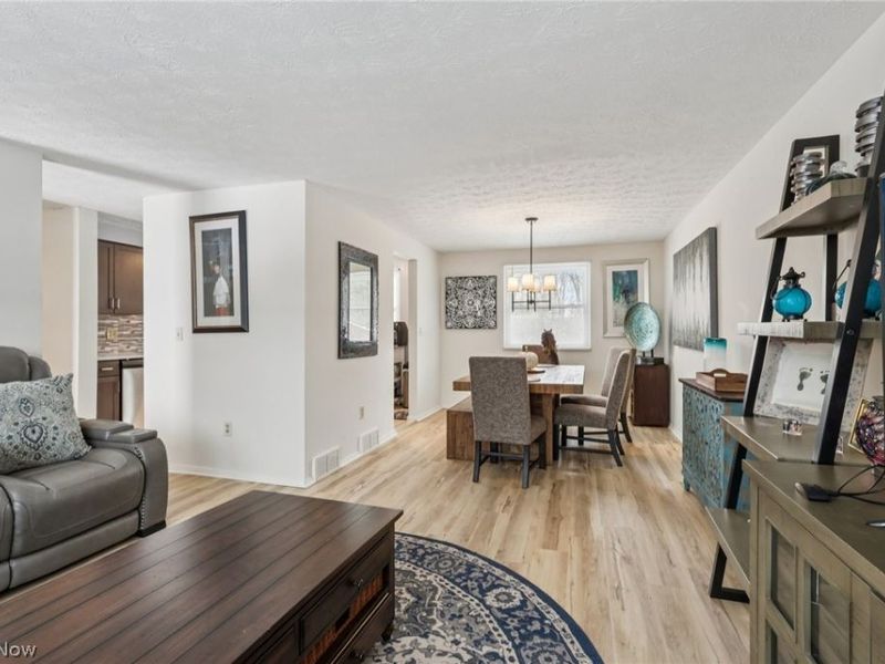 1745 Oak Trail Street NE, Massillon, OH 44646 Photo 5