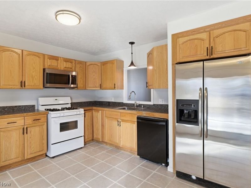 1480 Forestview Drive, Vermilion, OH 44089 Photo 10