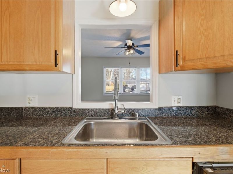 1480 Forestview Drive, Vermilion, OH 44089 Photo 12