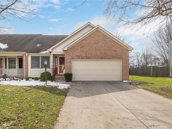 219 Bridgeport Drive, Elyria, OH 44035