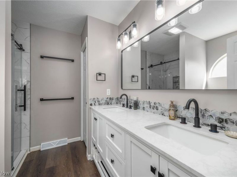 219 Bridgeport Drive, Elyria, OH 44035 Photo 25