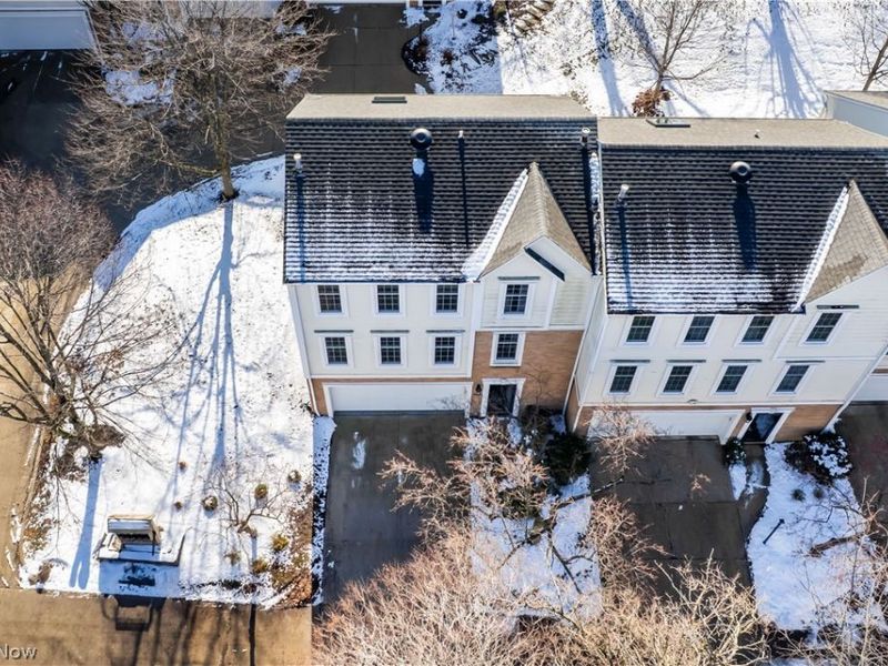 121 Cliffside Commons Drive, Rocky River, OH 44116 Photo 42