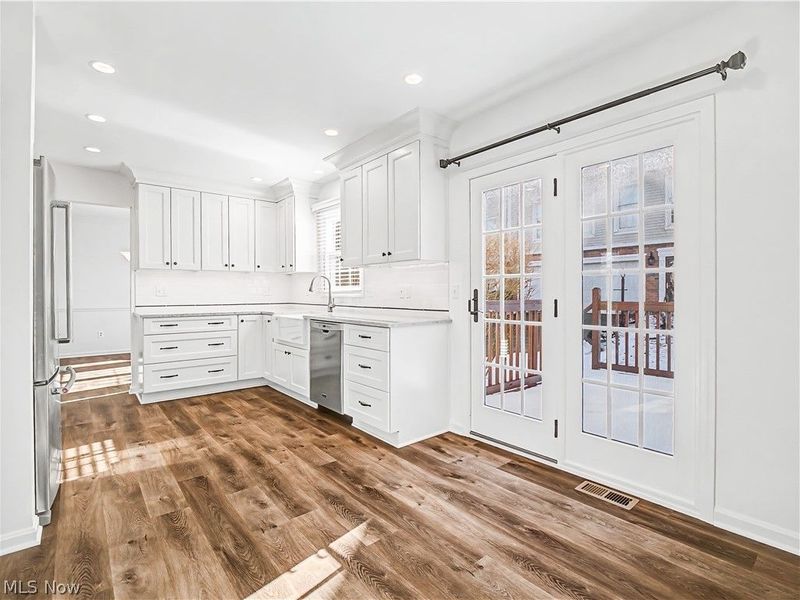 121 Cliffside Commons Drive, Rocky River, OH 44116 Photo 7