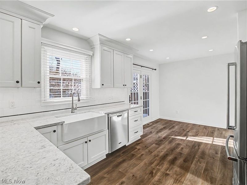 121 Cliffside Commons Drive, Rocky River, OH 44116 Photo 9