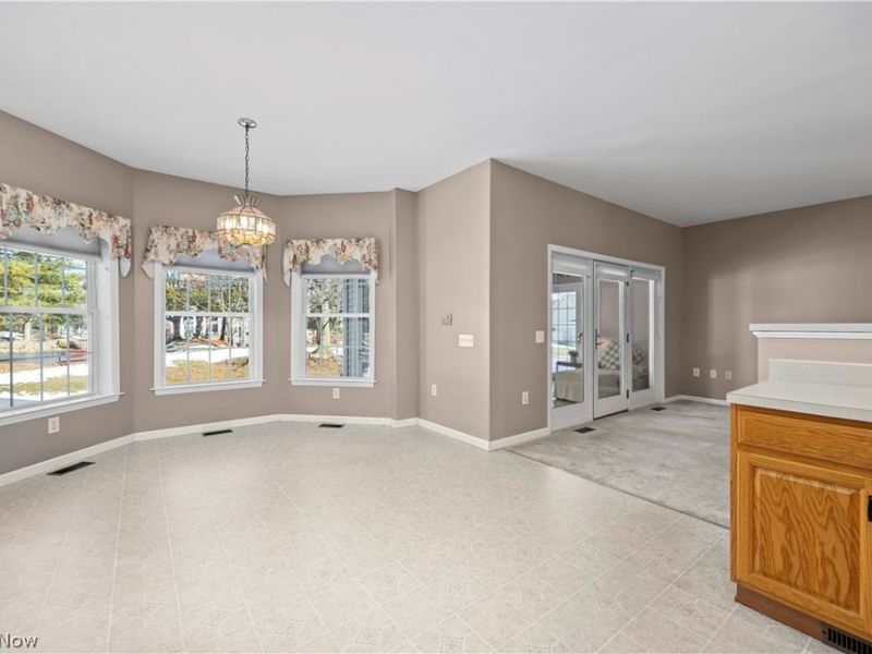 12770 Doula Lane, North Royalton, OH 44133 Photo 11