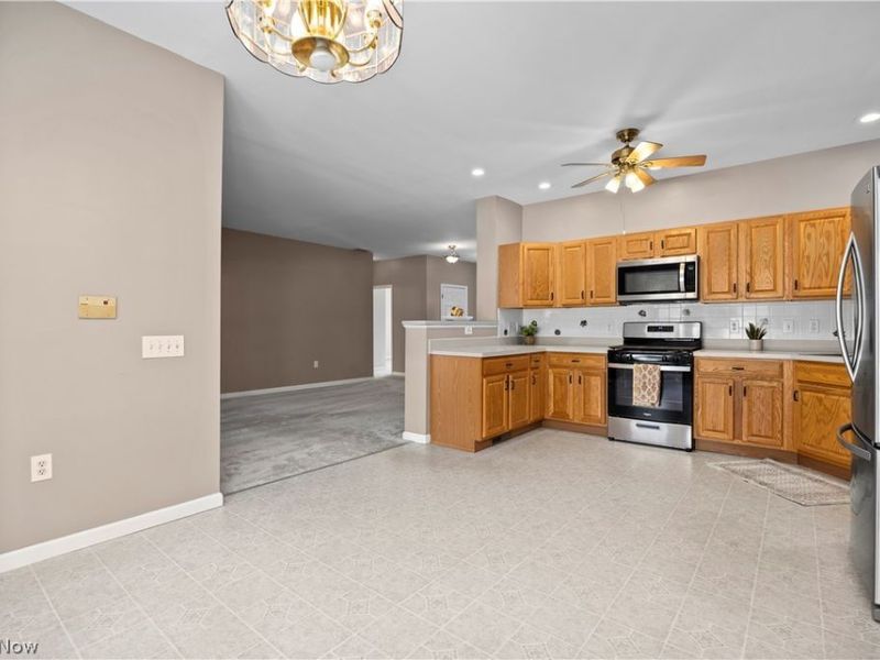 12770 Doula Lane, North Royalton, OH 44133 Photo 17