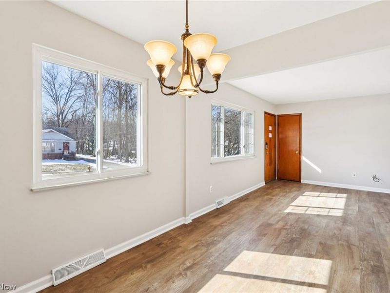 3440 Winthrop Drive, Parma, OH 44134 Photo 10