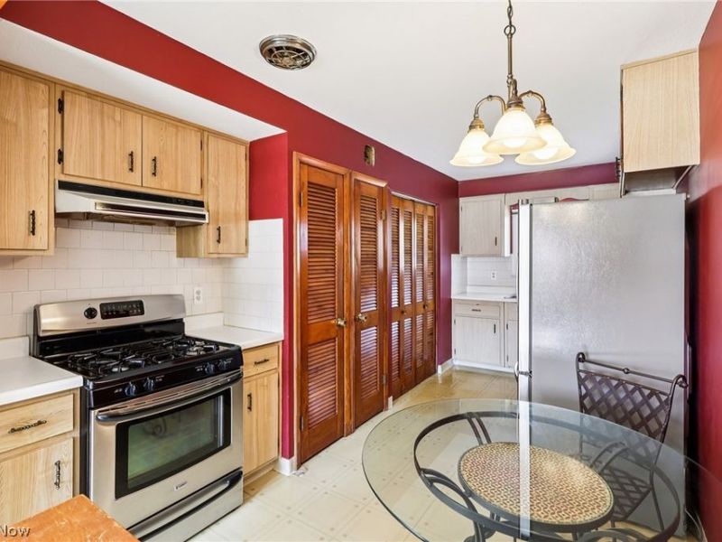 3440 Winthrop Drive, Parma, OH 44134 Photo 11