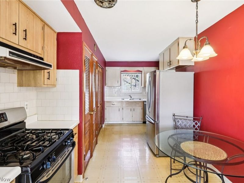 3440 Winthrop Drive, Parma, OH 44134 Photo 12