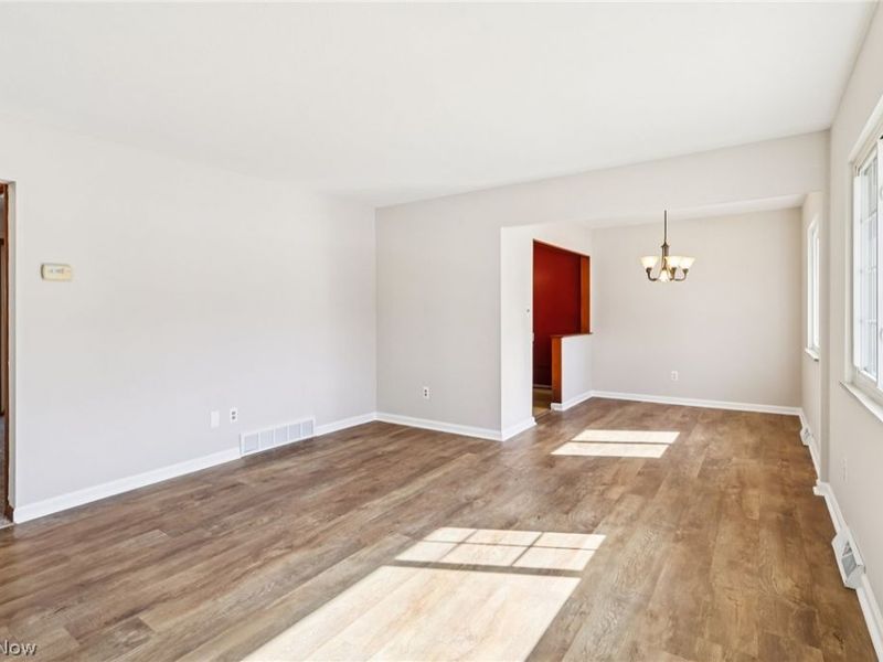 3440 Winthrop Drive, Parma, OH 44134 Photo 5