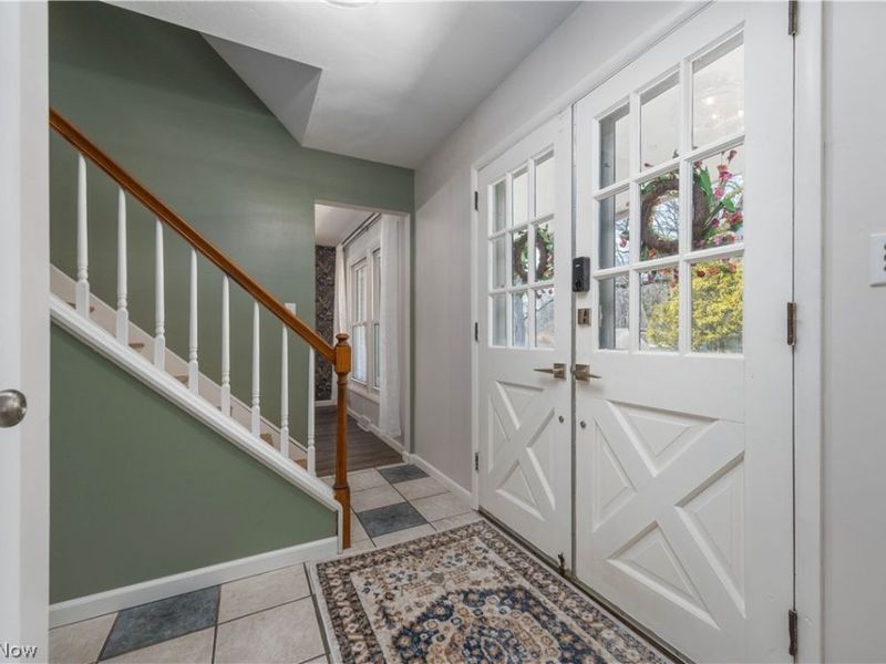 7461 River Road, Olmsted Falls, OH 44138 Photo 2