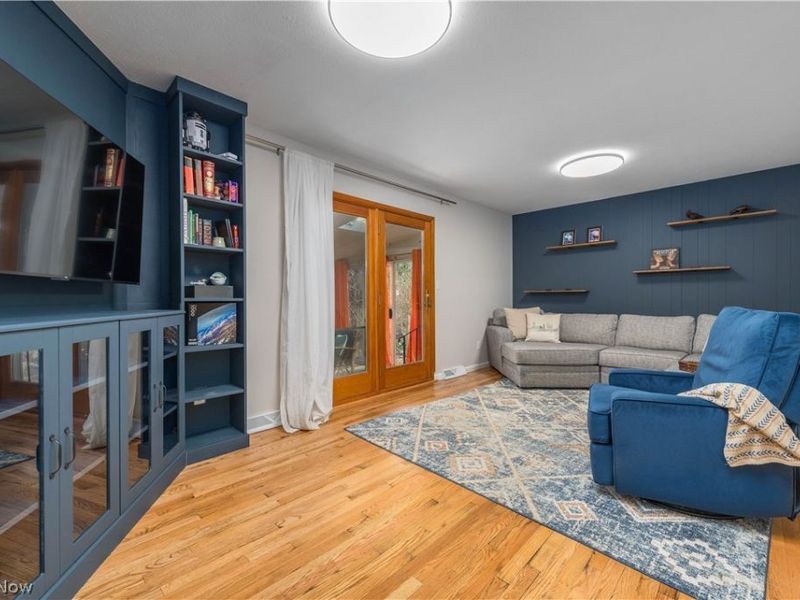 7461 River Road, Olmsted Falls, OH 44138 Photo 8