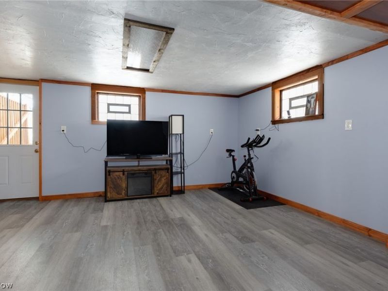 6016 Gilmere Drive, Brook Park, OH 44142 Photo 23