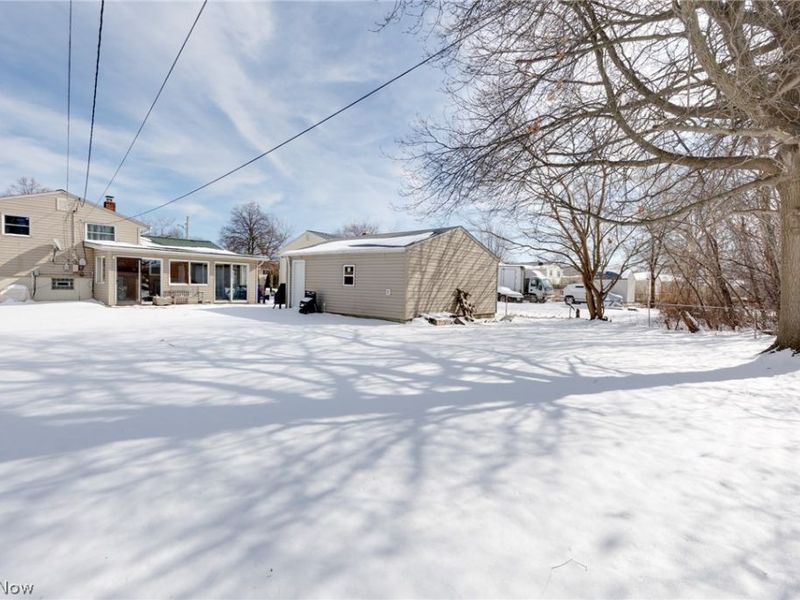 6016 Gilmere Drive, Brook Park, OH 44142 Photo 32