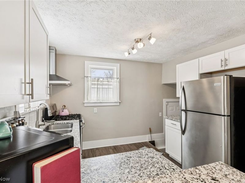 648 Myrtle Avenue, Cuyahoga Falls, OH 44221 Photo 17