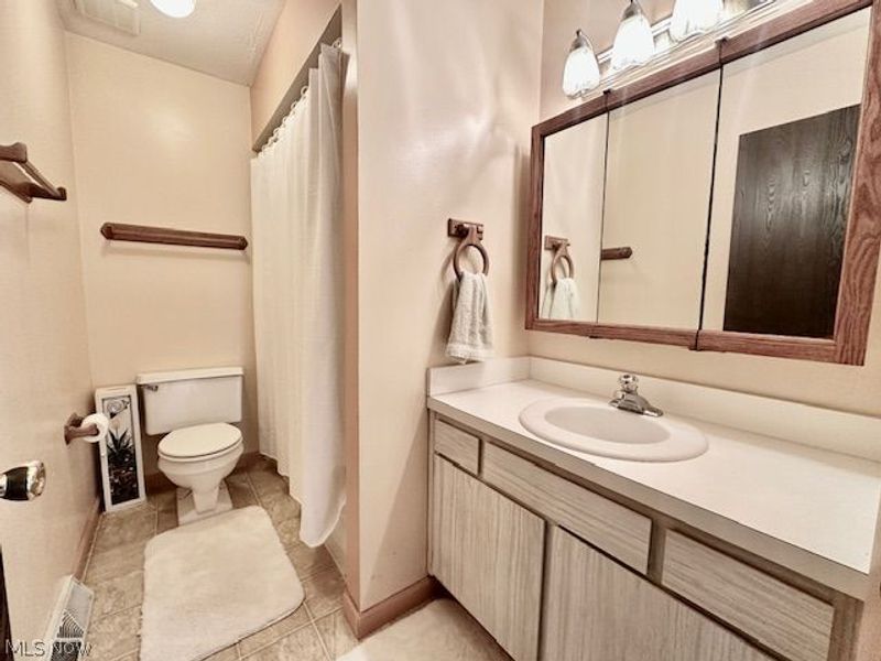 7617 Creekwood Drive, Unit C26, North Royalton, OH 44133 Photo 15