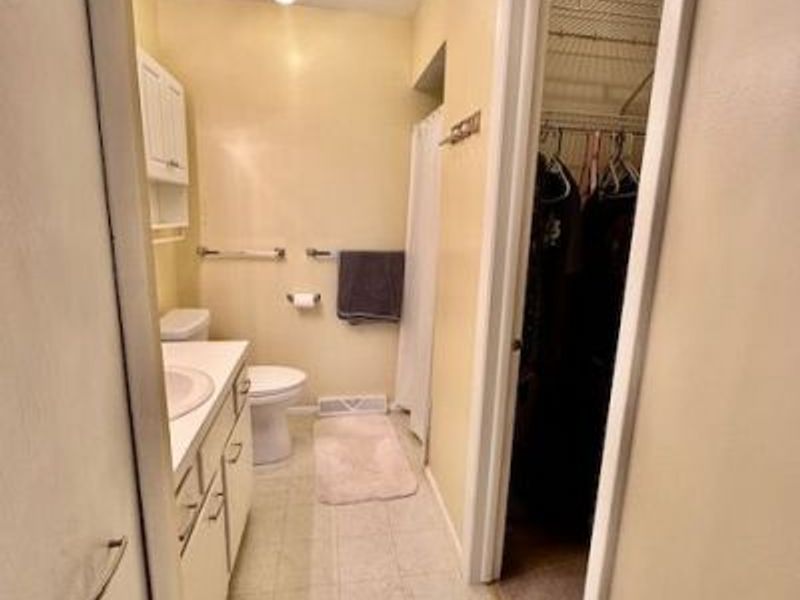 7617 Creekwood Drive, Unit C26, North Royalton, OH 44133 Photo 22