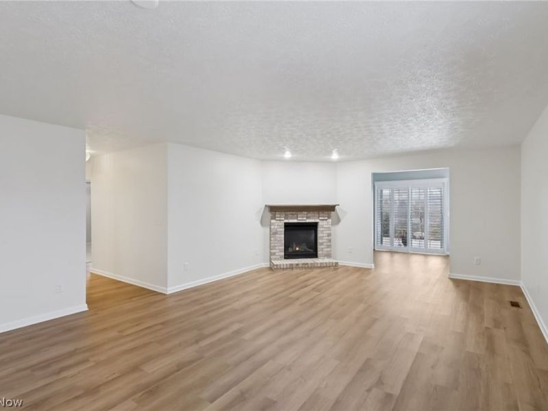 118 Stonecrest Trail, Elyria, OH 44035 Photo 7