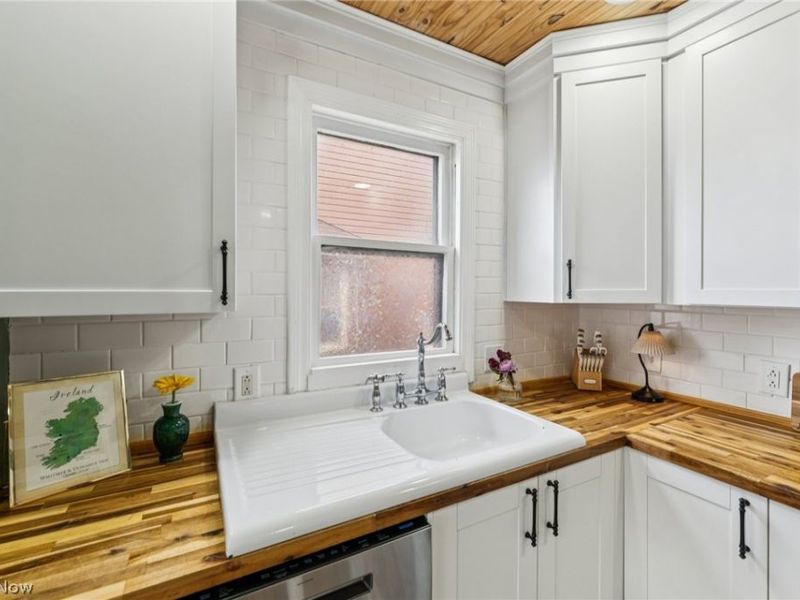 1370 Lakewood Avenue, Lakewood, OH 44107 Photo 13