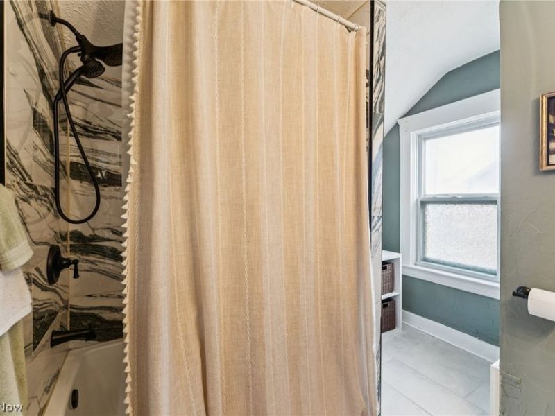 1370 Lakewood Avenue, Lakewood, OH 44107 Photo 36