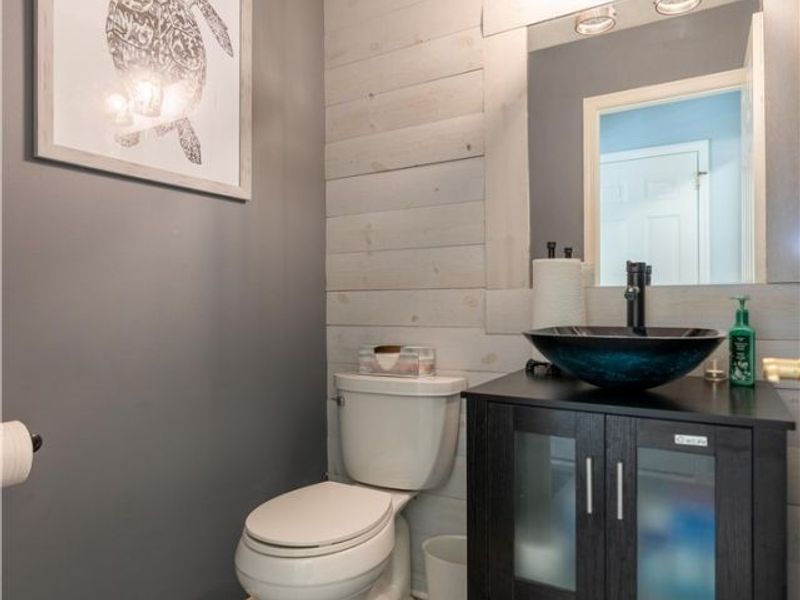 1724 Cornerstone Street SW, Hartville, OH 44632 Photo 13