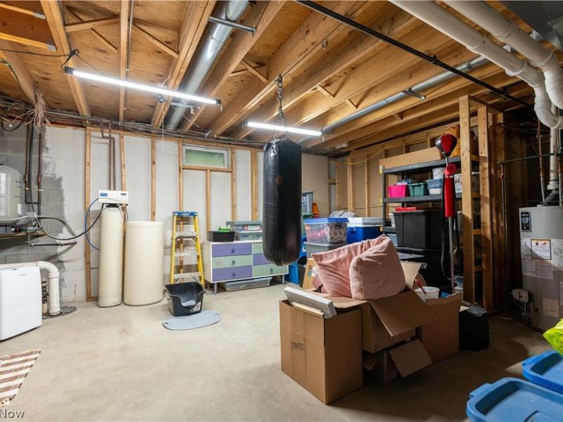 1724 Cornerstone Street SW, Hartville, OH 44632 Photo 32