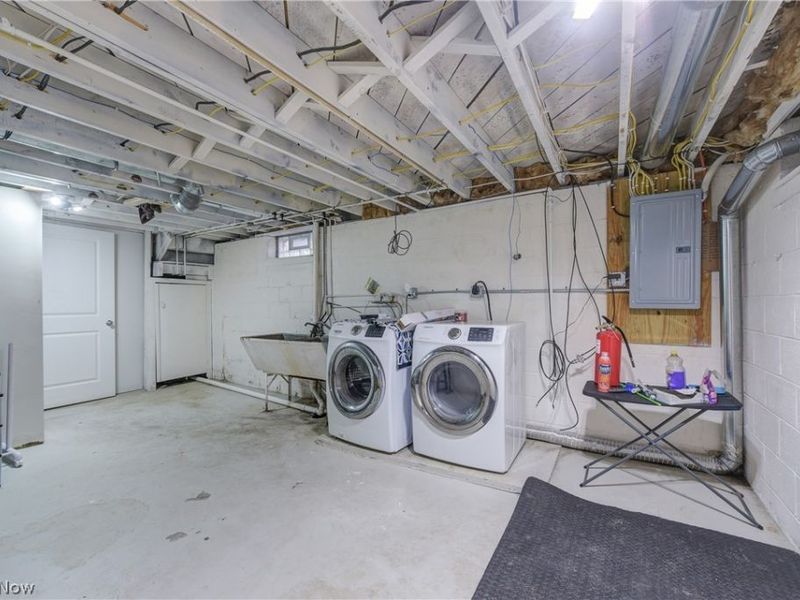 3745 W 213th Street, Fairview Park, OH 44126 Photo 24