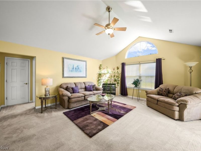 705 Crossings Circle, Tallmadge, OH 44278 Photo 3